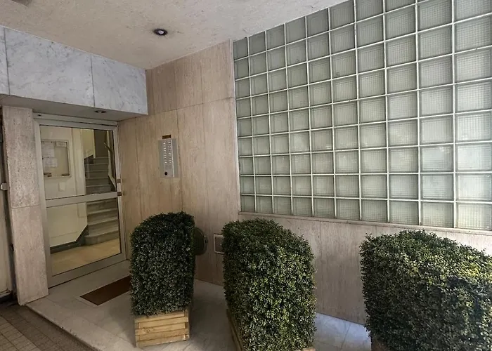 Quiet Modern In The Very Heart Of *