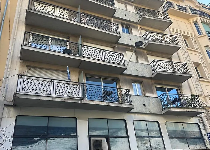 Quiet Modern In The Very Heart Of Appartement